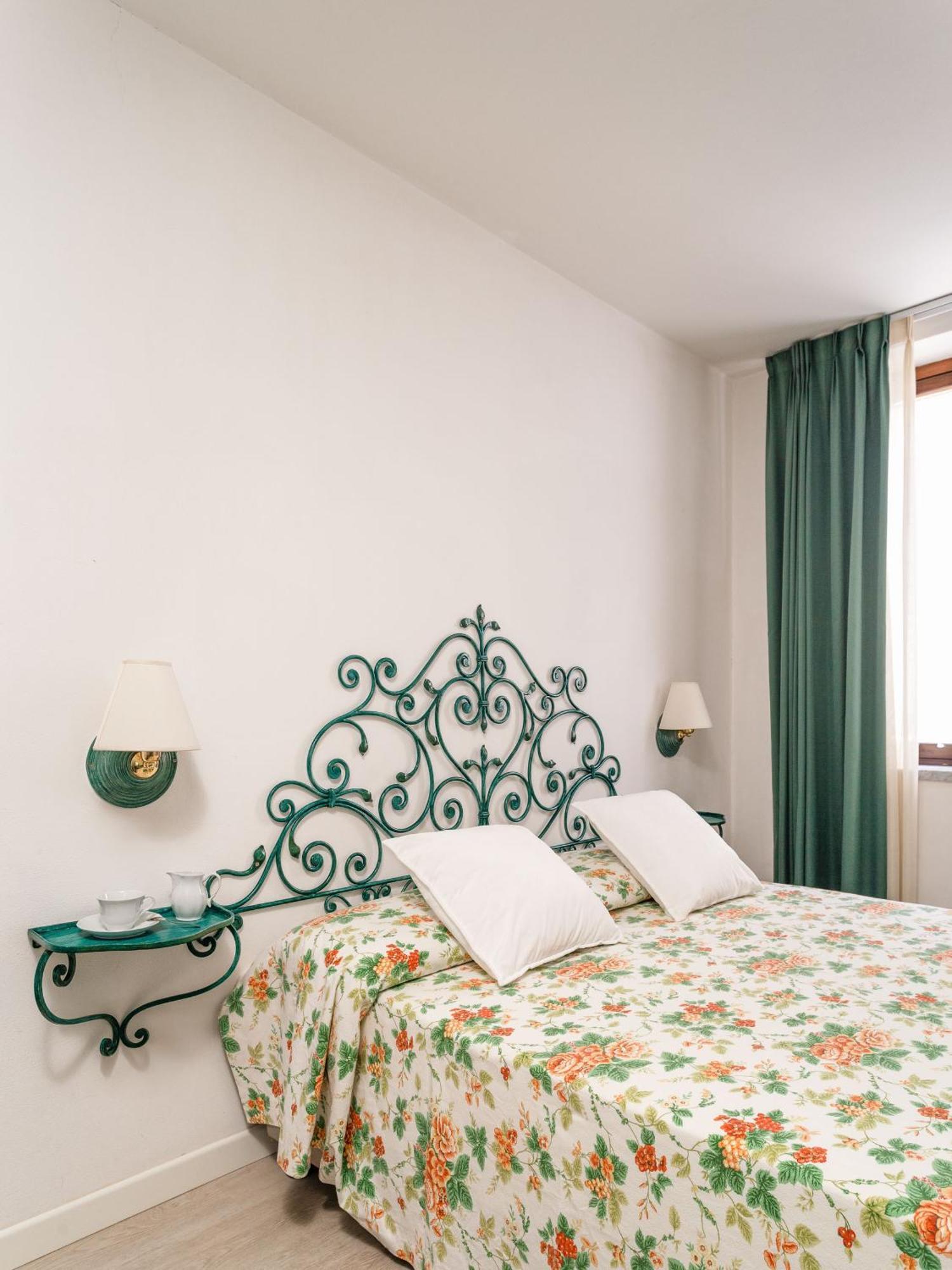 Hotel Sonia Forte dei Marmi Buitenkant foto