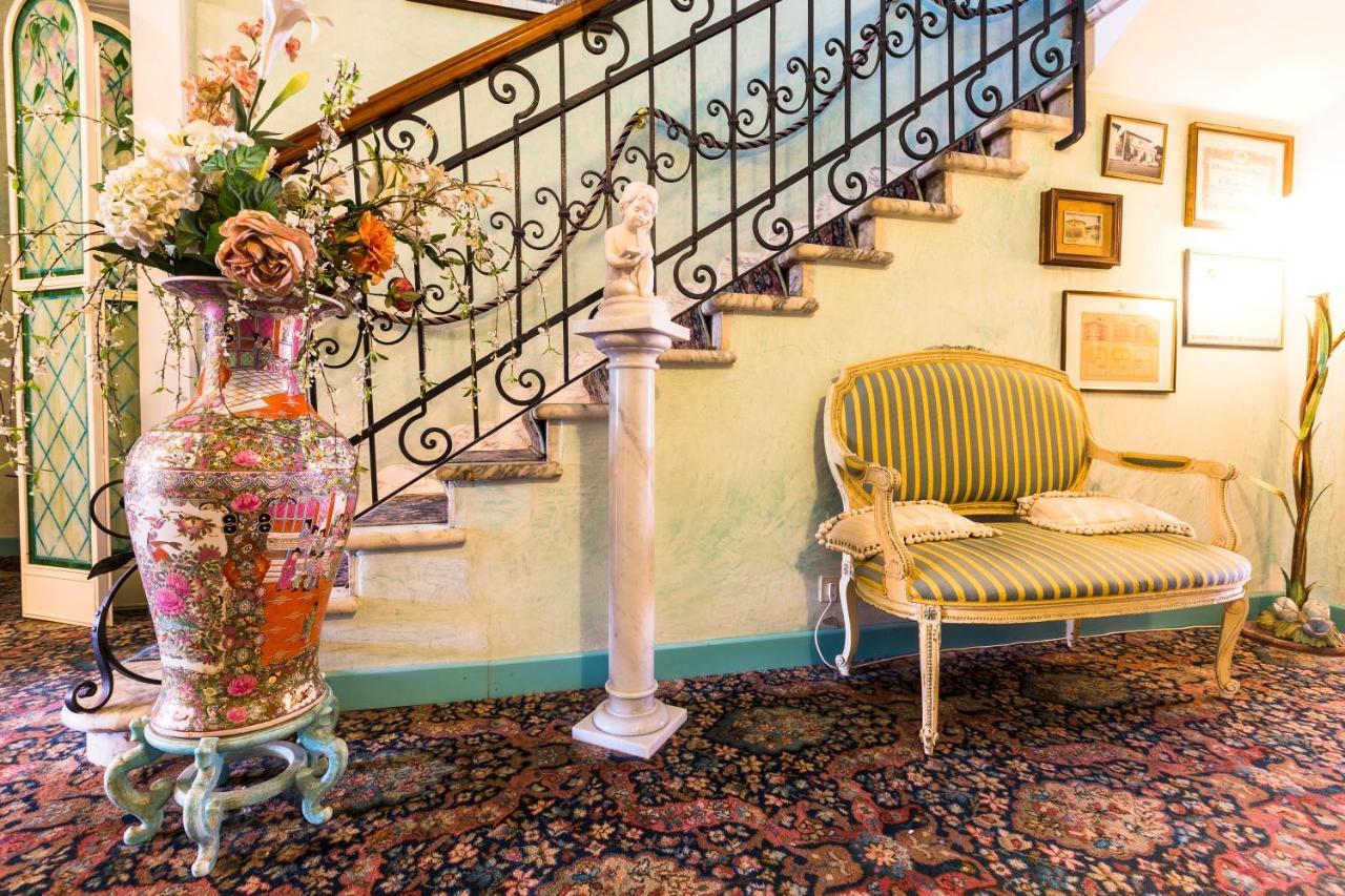 Hotel Sonia Forte dei Marmi Buitenkant foto